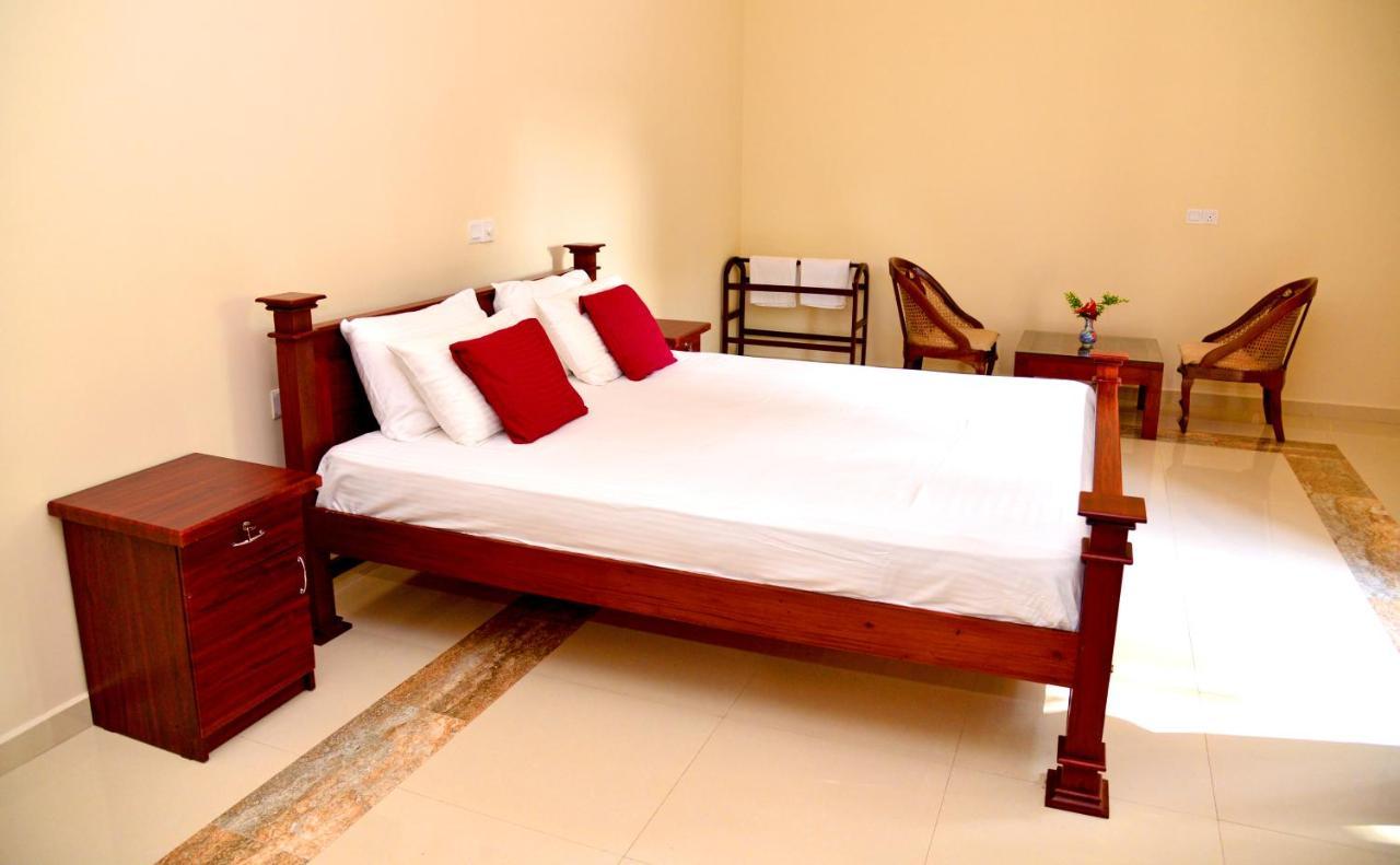 Little Villa Hotel Wadduwa Luaran gambar