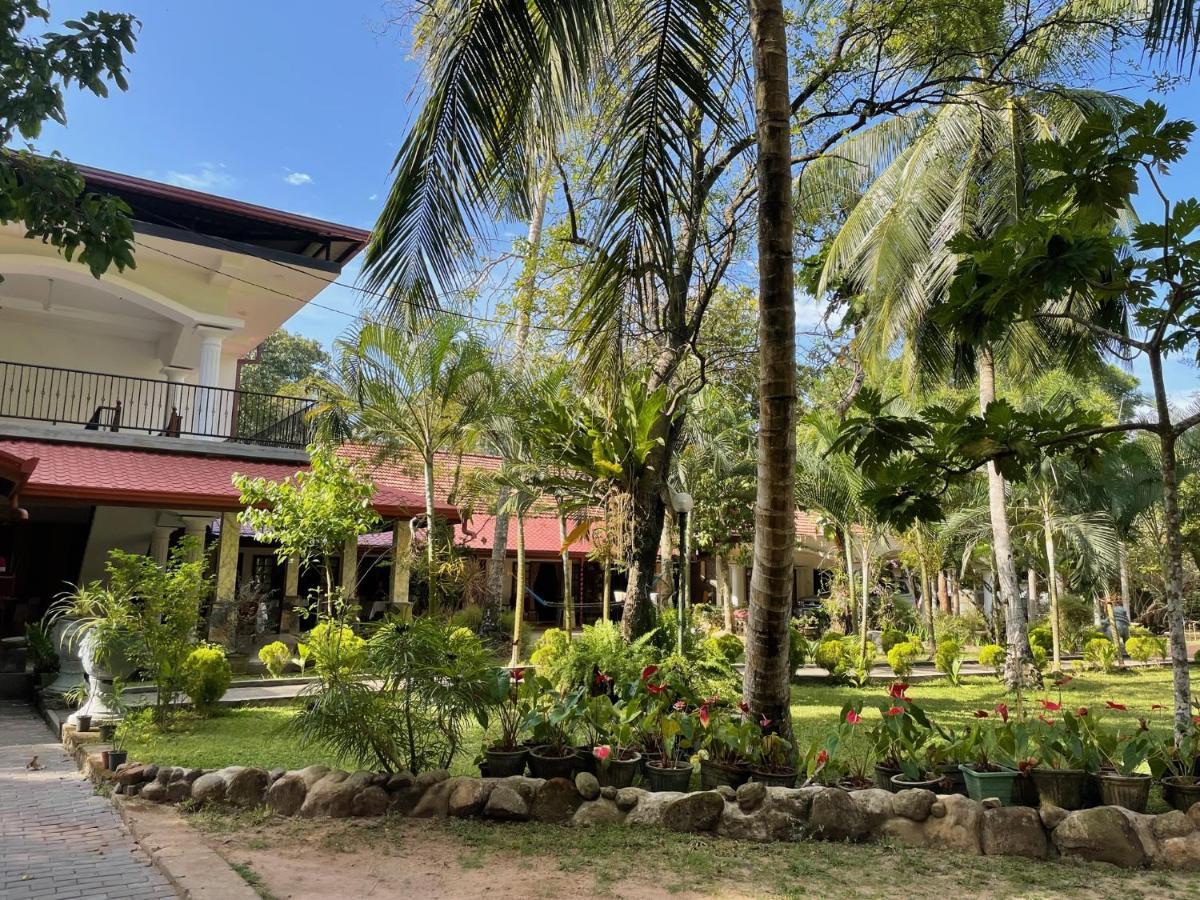 Little Villa Hotel Wadduwa Luaran gambar