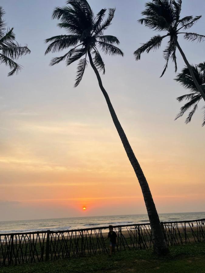 Little Villa Hotel Wadduwa Luaran gambar